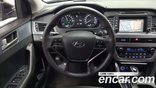 Hyundai Sonata 2016 — photo 19