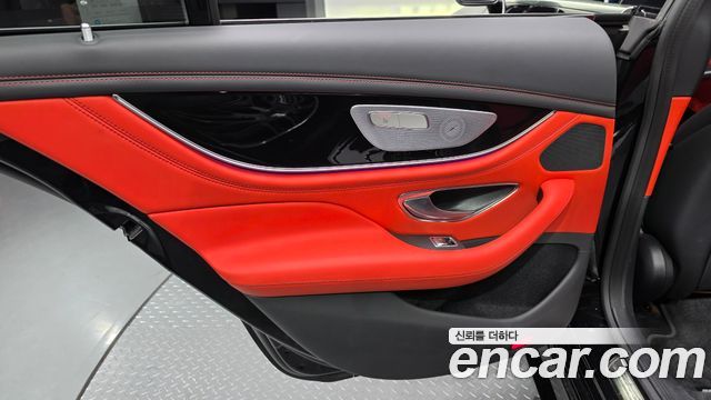 Mercedes-Benz AMG GT 2022 — photo 15