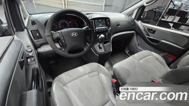 Hyundai Starex 2017 — photo 7