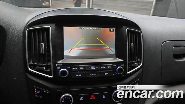 Hyundai Starex 2017 — photo 15