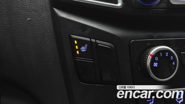 Hyundai Starex 2017 — photo 17