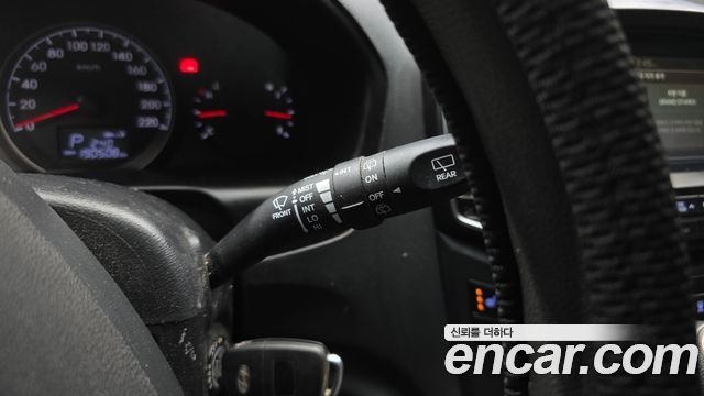 Hyundai Starex 2017 — photo 18