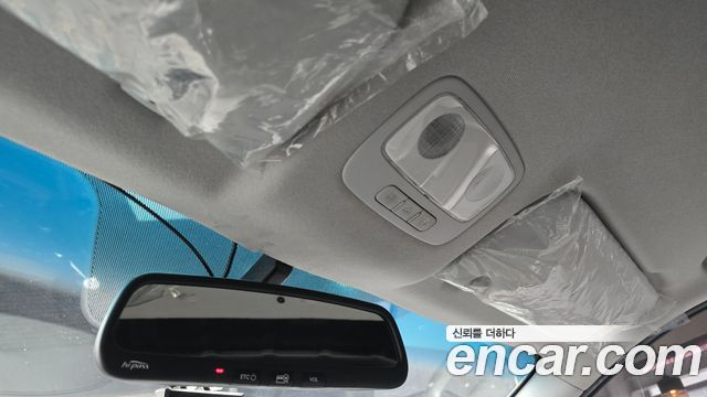 Hyundai Starex 2017 — photo 19