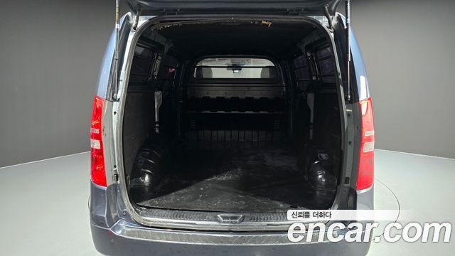 Hyundai Starex 2017 — photo 20