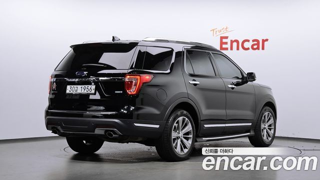Ford Explorer 2018 — photo 2