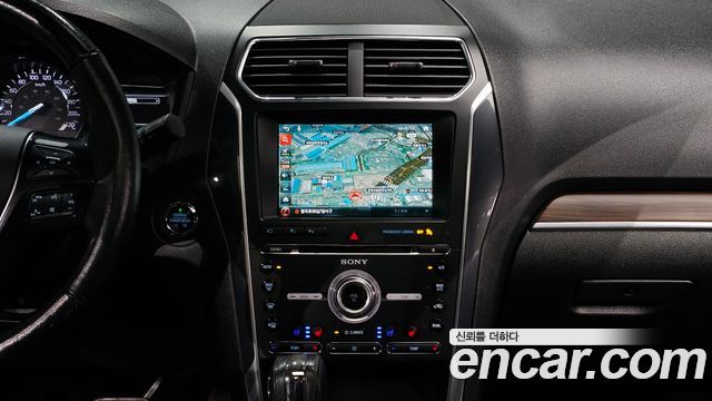 Ford Explorer 2018 — photo 14