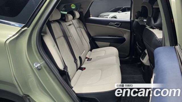 Kia Sportage 2022 — photo 16