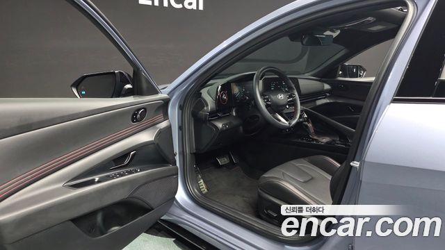 Hyundai AVANTE 2025 — photo 10