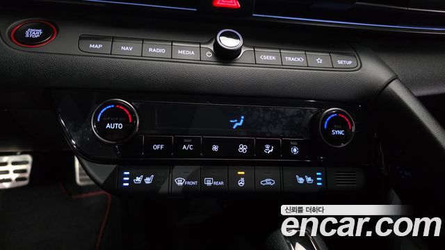 Hyundai AVANTE 2025 — photo 19