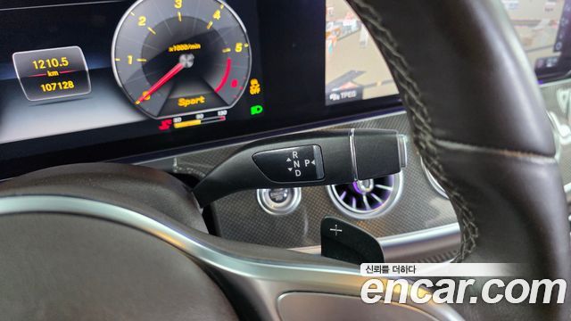 Mercedes-Benz CLS-Class 2019 — photo 12