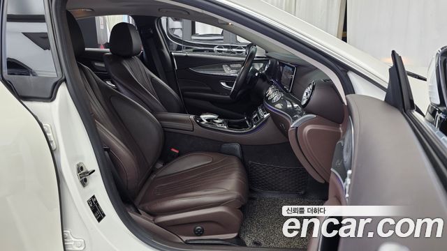 Mercedes-Benz CLS-Class 2019 — photo 17