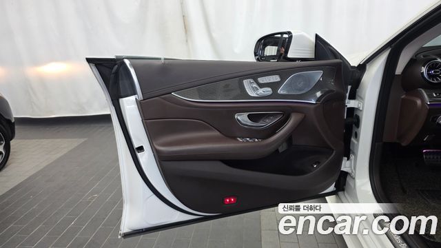 Mercedes-Benz CLS-Class 2019 — photo 14