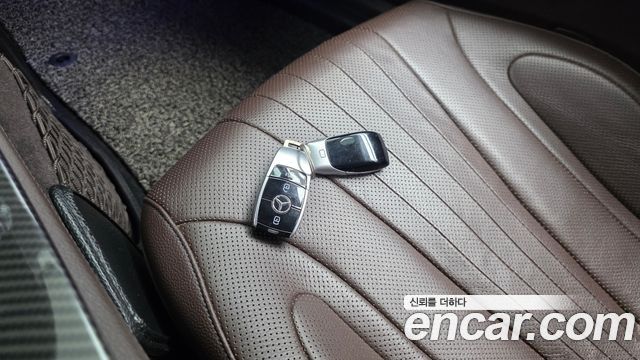 Mercedes-Benz CLS-Class 2019 — photo 33