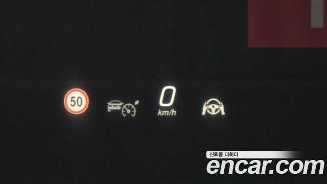 Mercedes-Benz E-Class 2025 — photo 18