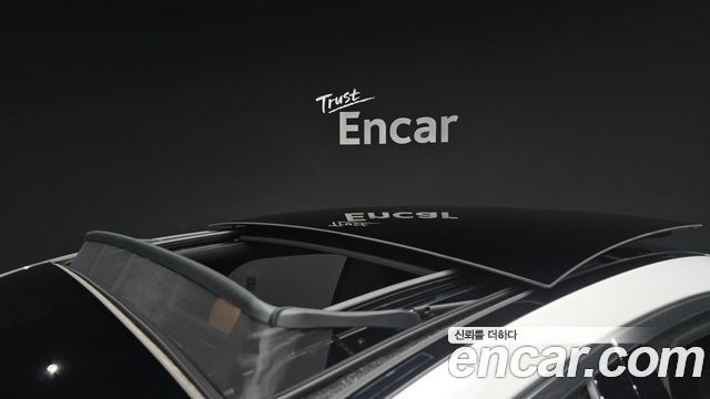 Mercedes-Benz E-Class 2025 — photo 19