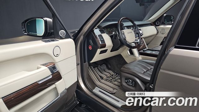 Land Rover Range Rover 2016 — photo 11