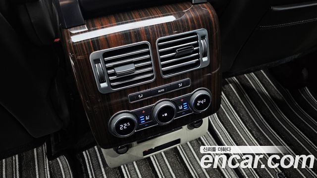 Land Rover Range Rover 2016 — photo 18