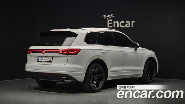 Volkswagen Touareg 2026 — photo 2