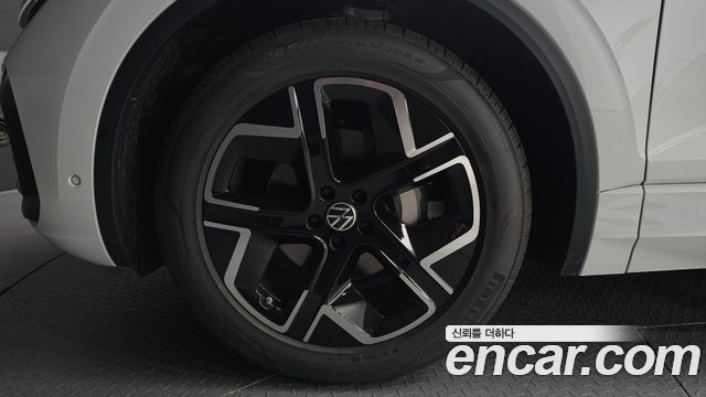 Volkswagen Touareg 2026 — photo 5