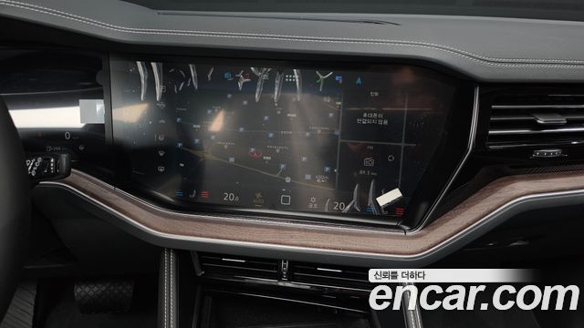 Volkswagen Touareg 2026 — photo 14