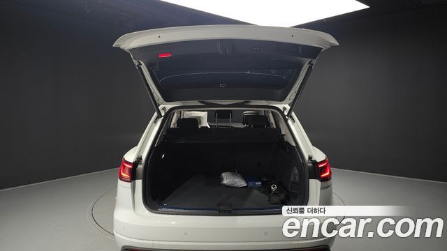 Volkswagen Touareg 2026 — photo 20