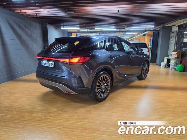 Lexus RX 2025 — photo 2