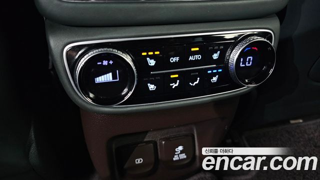 Genesis GV80 2020 — photo 19