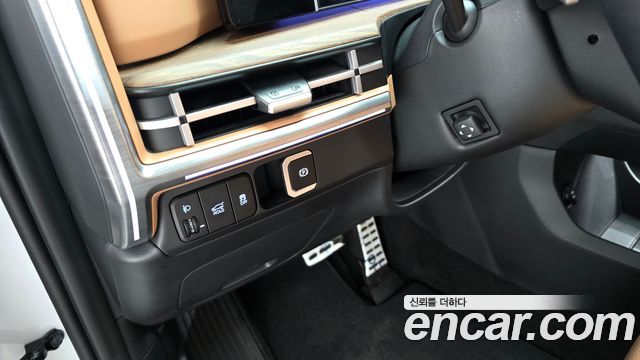 Hyundai Santafe 2024 — photo 18