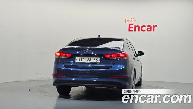 Hyundai AVANTE 2018 — photo 4