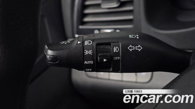 Hyundai AVANTE 2018 — photo 26