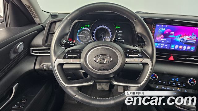Hyundai AVANTE 2023 — photo 19