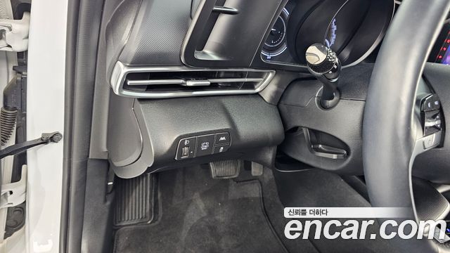 Hyundai AVANTE 2023 — photo 23