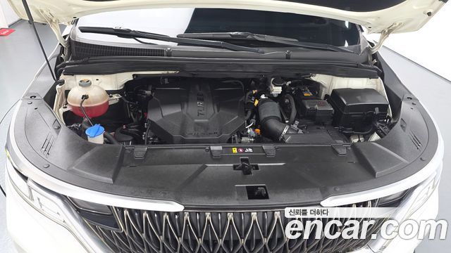 Kia Canival 2021 — photo 6