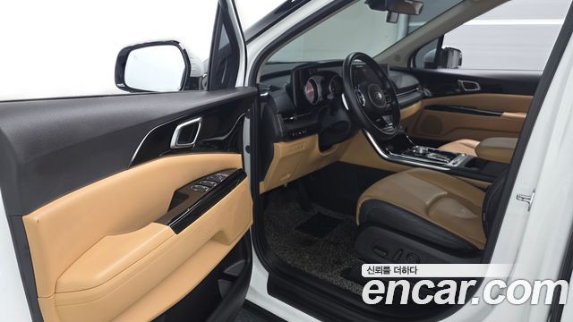 Kia Canival 2021 — photo 13