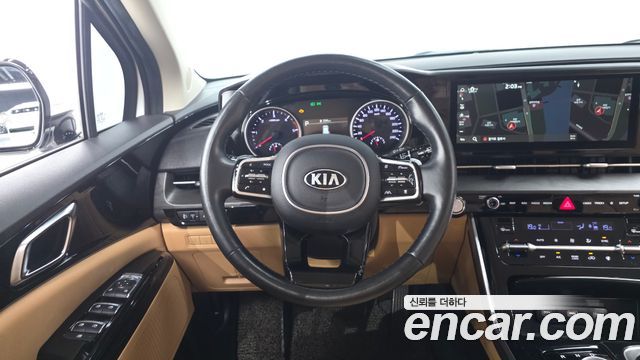 Kia Canival 2021 — photo 18