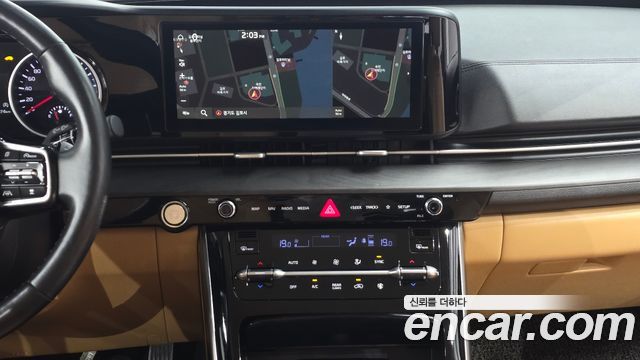 Kia Canival 2021 — photo 19