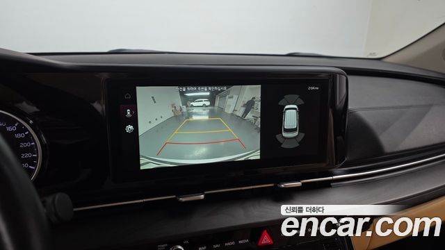 Kia Canival 2021 — photo 20