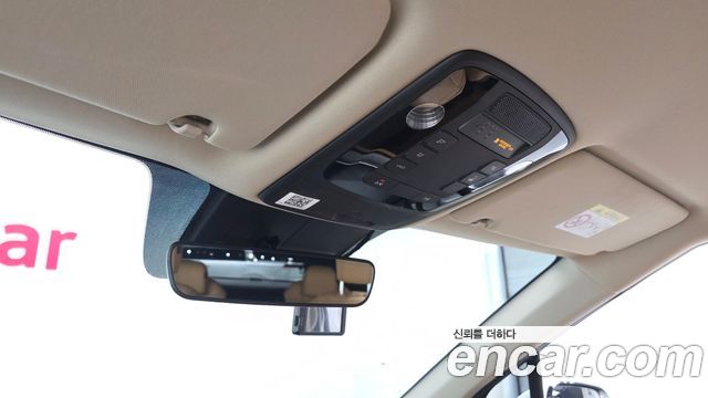 Kia Canival 2021 — photo 24