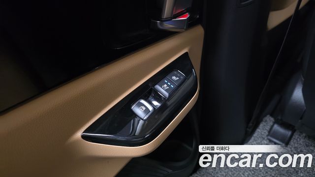 Kia Canival 2021 — photo 25
