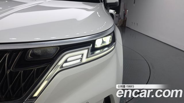 Kia Canival 2021 — photo 8