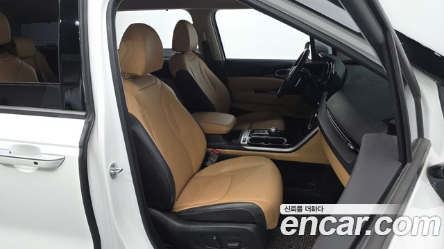 Kia Canival 2021 — photo 16