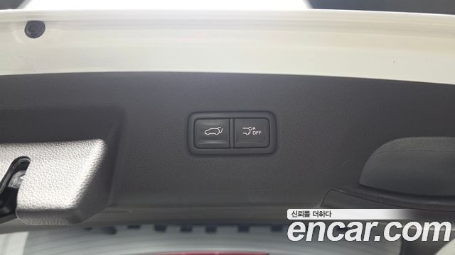 Kia Canival 2021 — photo 27