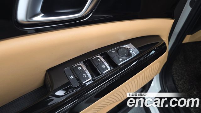 Kia Canival 2021 — photo 29
