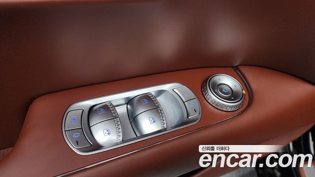 Genesis G90 2022 — photo 26