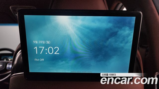 Genesis G90 2022 — photo 31
