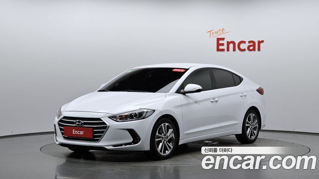 Hyundai AVANTE 2018 — photo 18