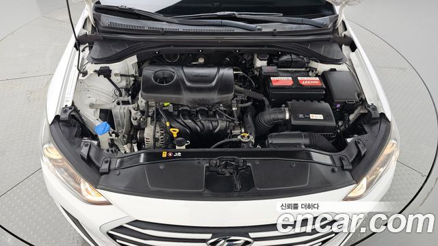 Hyundai AVANTE 2018 — photo 6