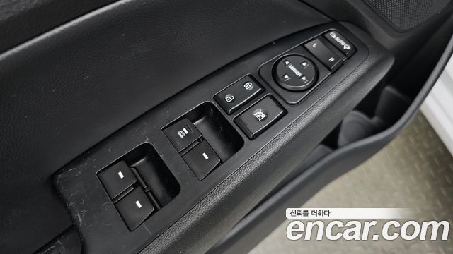 Hyundai AVANTE 2018 — photo 15