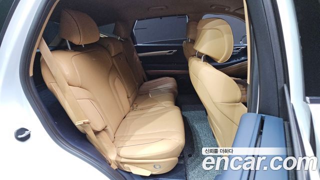 Genesis GV80 2023 — photo 17