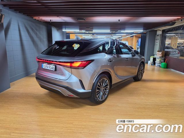 Lexus RX 2025 — photo 2